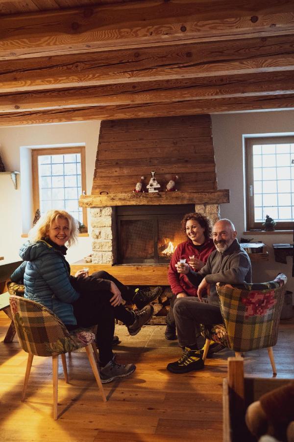 Bed and Breakfast Baiti Par Via Фольгария Экстерьер фото